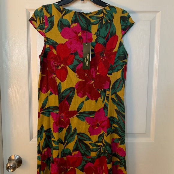 BRAND NEW Floral cap sleeve dress Petite Small - Picture 1 of 3